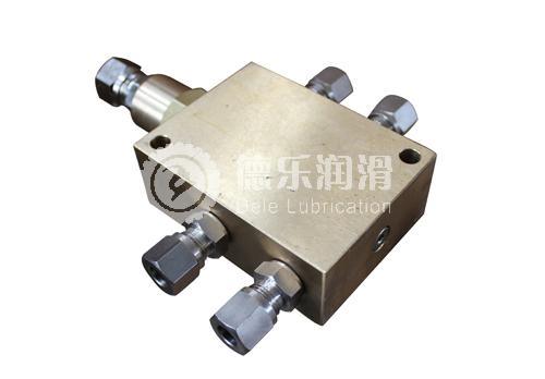 德樂潤滑 油氣分配器